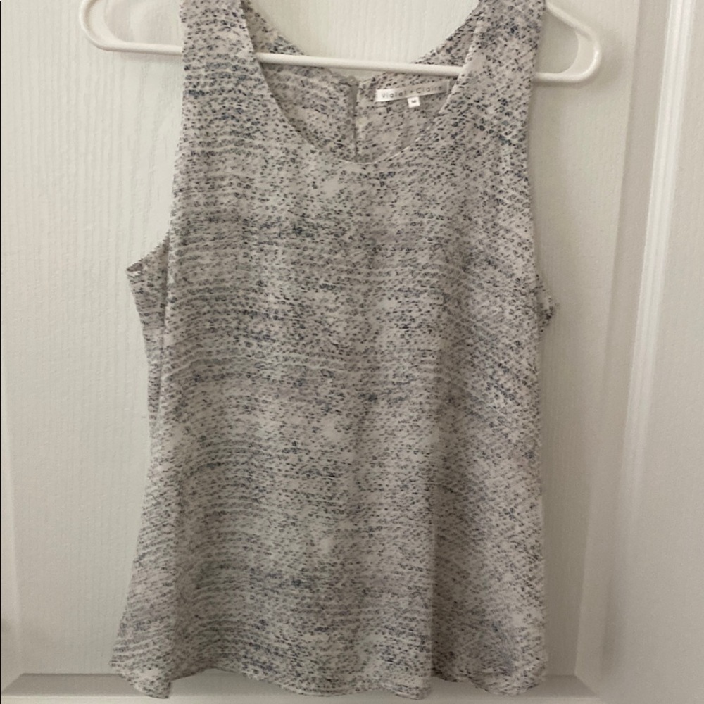 Violet & Claire Gray Boxy Sleeveless with open back Tank Top